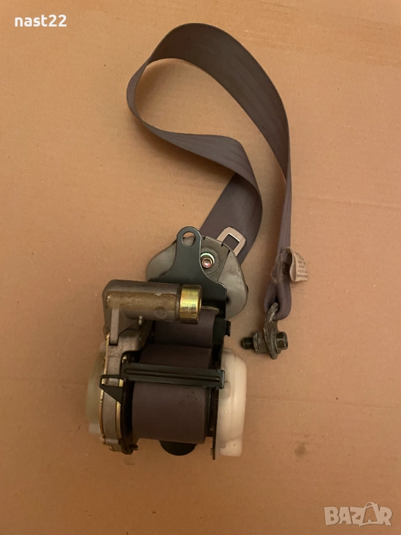 Преден десен колан Сузуки Гранд Витара/Suzuki Grand Vitara 1998-2005 2+1 врати, снимка 1