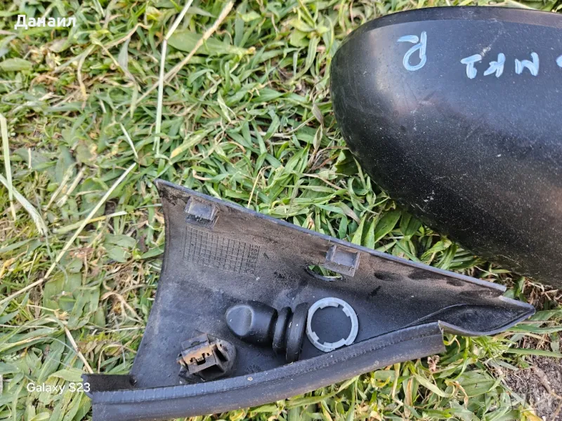 Ляво огледало за Форд Фокус МК1 ,механично., снимка 1