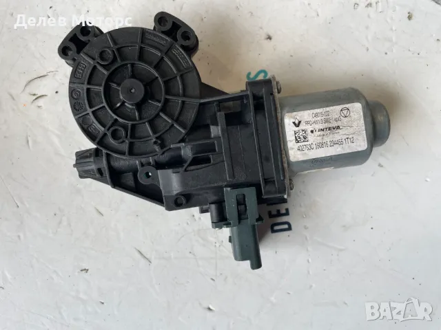 827203386R моторче за стъклоповдигач за задна дясна врата от Renault Talisman 1. 6 DCI