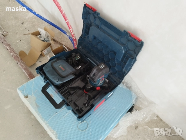 Bosch GLL 3-50 лазерен нивелир, снимка 13 - Измервателни инструменти - 51514413