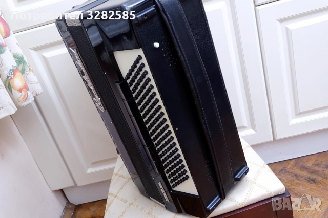 Акордеон ROYAL STANDARD MONTANA 120 баса, снимка 13 - Акордеони - 51893669