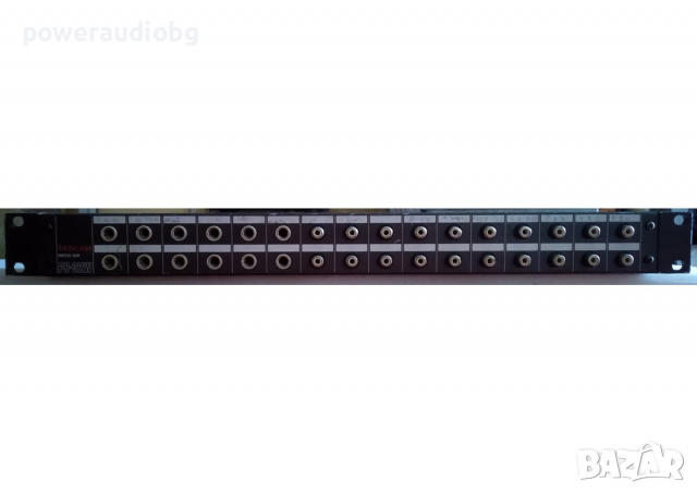 Продавам висококачествен пaч - Tascam Patch Bay PB-32W