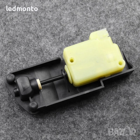 Мотор за ключалка на капачка на резервоар за Volvo S80, V70, S60, XC70, XC90, снимка 3 - Части - 51896591