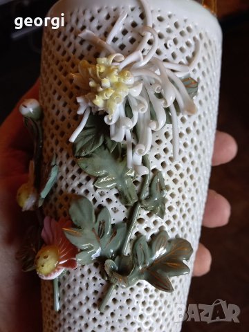 Ажурна порцеланова ваза с позлата ръчна изработка, снимка 7 - Вази - 34519469