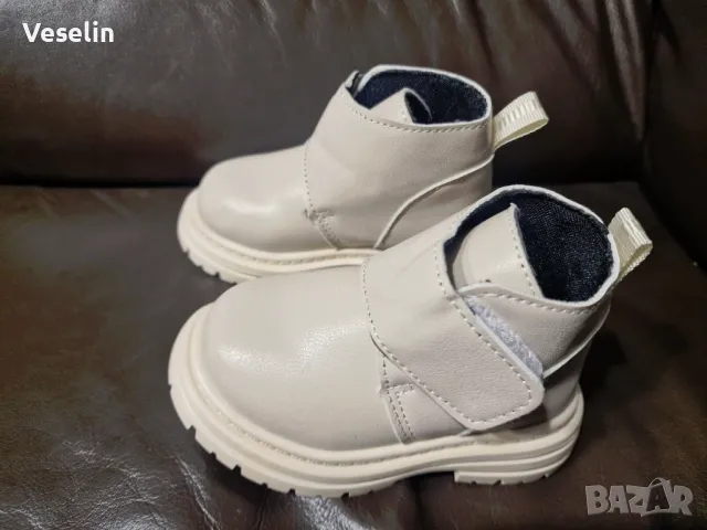 Обувки със Средна Височина