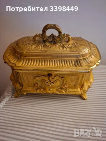 Винтидж кутия за бижута 