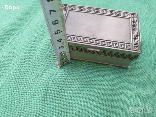 Луксозна метална кутия, снимка 10 - Други ценни предмети - 34584688