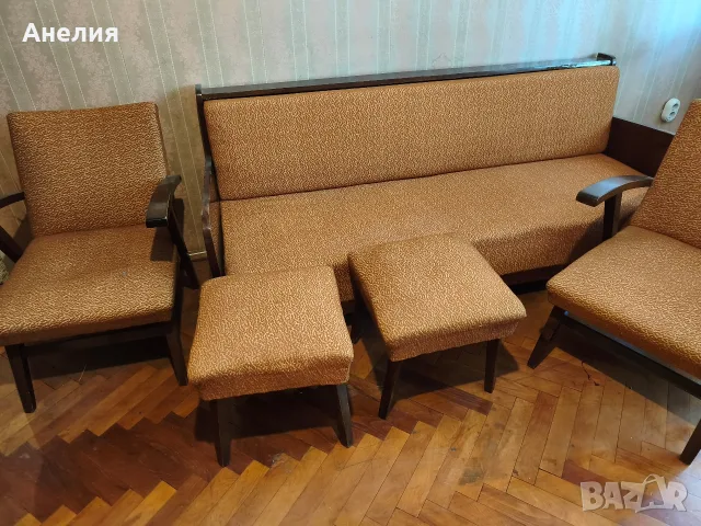 Диван разтегателен фотьойли 2 броя х табуретки 