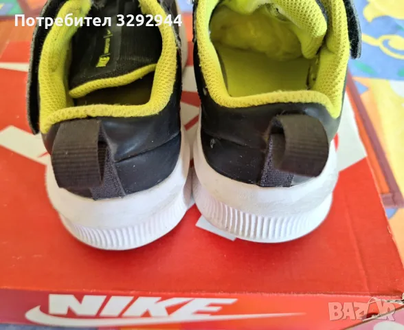 Детски сникърси/маратонки Nike, 29,5 номер, снимка 5 - Детски боти и ботуши - 50070661
