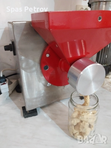 мелници за тахан