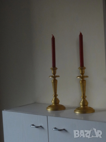Комплект от 2 бр. бронзови свещника, снимка 11 - Антикварни и старинни предмети - 53079634
