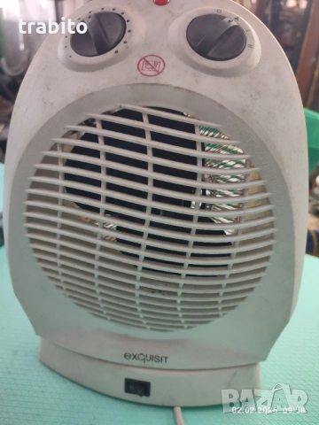 Вентилаторна печка с въртяща се основа