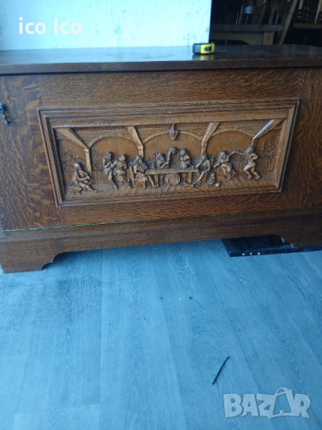 Скрин ракла падаща врата