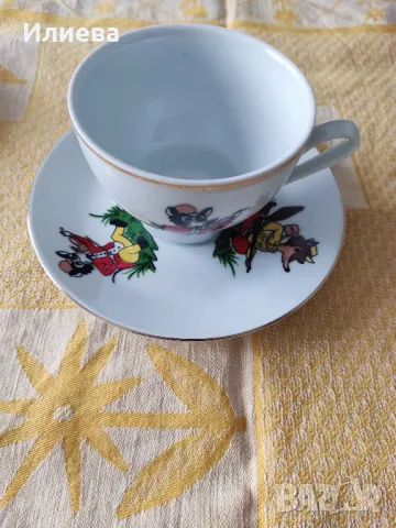 Детски порцеланов комплект за хранене , снимка 6 - Антикварни и старинни предмети - 48126709