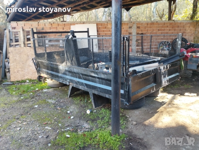 самосвално тяло със помпа Форд трансит