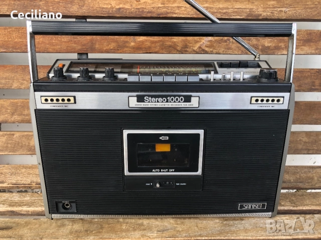 Радиокасетофон SANKEI TCR-1000H(Japan), снимка 9 - Радиокасетофони, транзистори - 52845845
