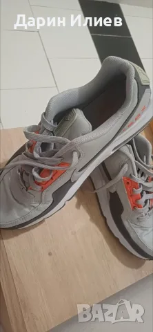 маратонки на марката Nike 