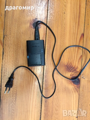 Canon CB-2LFE BATTERY CHARGER , снимка 2 - Батерии, зарядни - 51523492