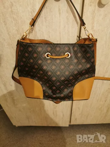 маркова чанта , снимка 3 - Чанти - 48174576