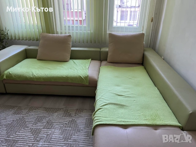 Ъглов диван за хол