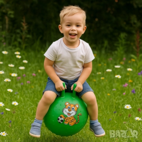 Детска топка за скачане с дръжки – забавление и активност в едно