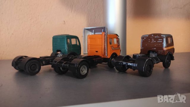 Метални камиони Conrad и Siku 1:50, снимка 2 - Колекции - 41749835