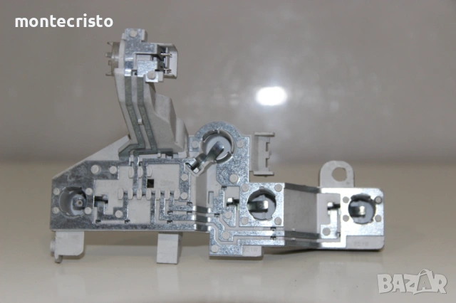 Дясна платка стоп BMW E87 facelift (2007-2013г.) десен ламподържач 63217164964