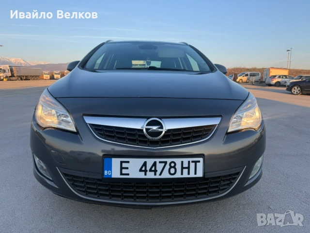 Opel Astra J Sport turner , снимка 7 - Автомобили и джипове - 53740489