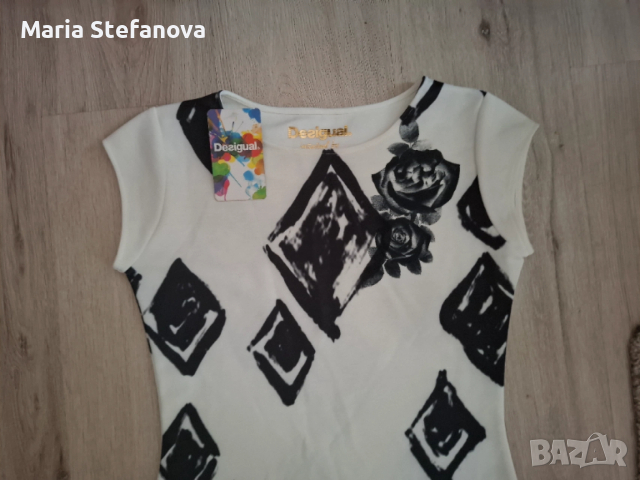 Нова рокля Desigual , снимка 2 - Рокли - 53196337