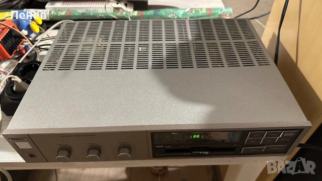 Стерео усилвател 2х35W Philips, снимка 2 - Ресийвъри, усилватели, смесителни пултове - 53206134