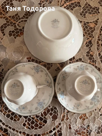Красив комплект Royal Albert - Fine Bone Chinа- Satin Rose, снимка 5 - Сервизи - 51065527