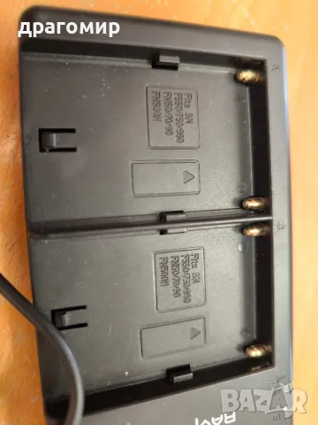 двойно зарядно за батерии F550/750/970, снимка 2 - Батерии, зарядни - 47267192