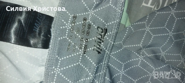 Продавам дамски спортен клин номер Xs, снимка 4 - Спортни екипи - 51386884