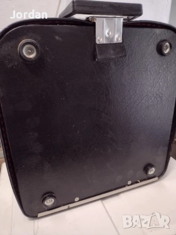 Нова Българска пишеща машина , снимка 2 - Антикварни и старинни предмети - 50444795