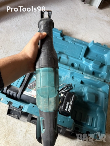 Makita DJR186 саблен трион, снимка 3 - Триони и циркуляри - 55971251