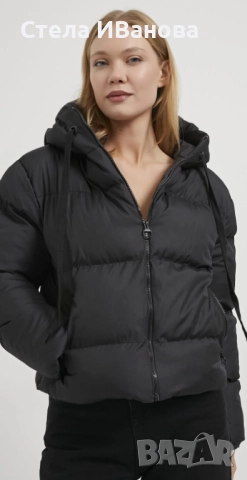 НОВО! Дамско яке с качулка и цип, черно