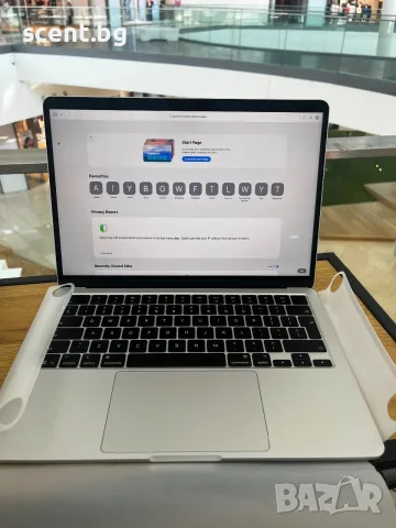 Apple MacBook Air 13 M4 | 16GB | 256GB | 100% Батерия | iStyle Гаранция + Подарък Калъф, снимка 6 - Лаптопи за работа - 55798107