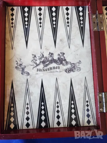 табла / backgammon - красива в дървена кутия , без пулове и зарове, снимка 2 - Шах и табла - 56066546