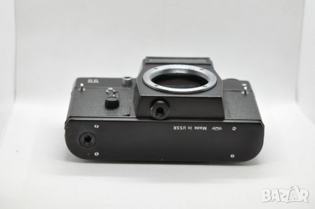 Два фотоапарата Зенит, Zenit, снимка 13 - Фотоапарати - 52390469