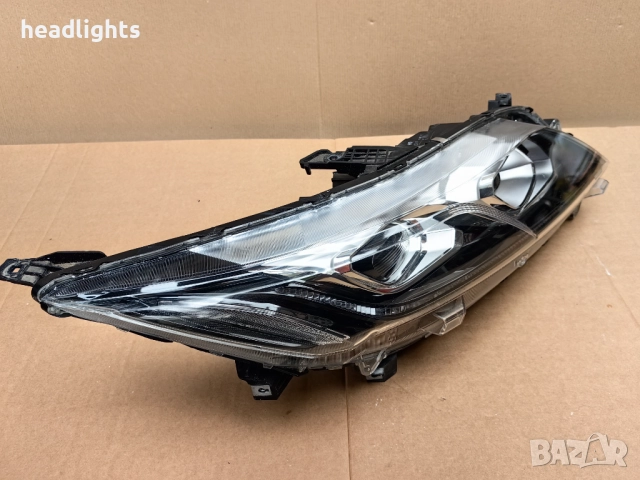 Фар за Mitsubishi Eclipse Cross / Митсубиши Еклипс Крос, снимка 6 - Части - 52942892