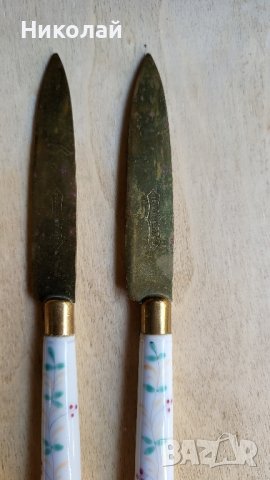 Изключително красиви и стари месингови ножчета с порцеланови дръжки, снимка 3 - Антикварни и старинни предмети - 41525993