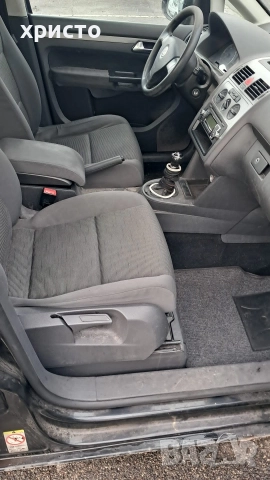 vw touran , снимка 6 - Автомобили и джипове - 52881235
