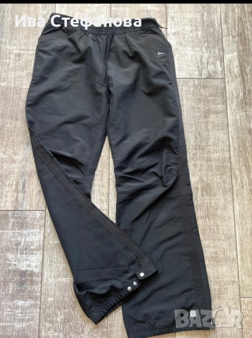 Нов спортен 100% оригинален дамски  черен панталон долнище Nike nike Найк . Размер М