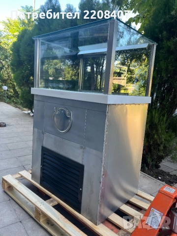 Хладилна витрина , снимка 6 - Хладилни витрини и фризери - 51605026