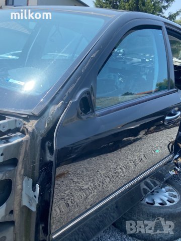 Мерцедес врати врата черна мерцедес Е класа w211 2002 - 2009 mercedes 211 e klasa cherna vrata седан, снимка 1