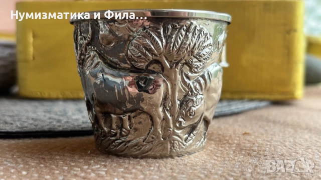 Сребърна чаша с антични сцени, снимка 2 - Други ценни предмети - 52048486