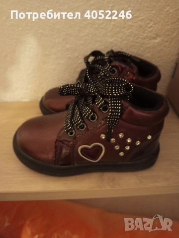 Детски обувки - 10 лв.