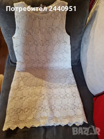 дантелена бяла и в отлично състояние дамска рокля