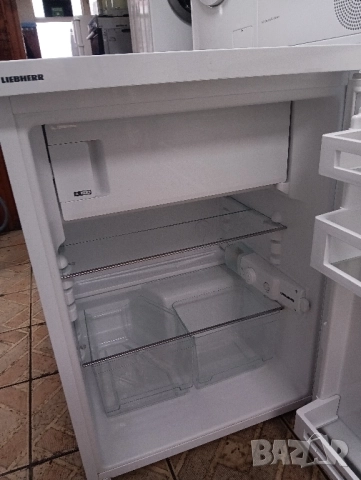 Малък хладилник с вътрешна камера Liebherr с 2 години гаранция!, снимка 3 - Хладилници - 52338772