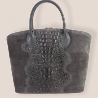Дамска чанта от естествена кожа в сиво, снимка 1 - Чанти - 34670717